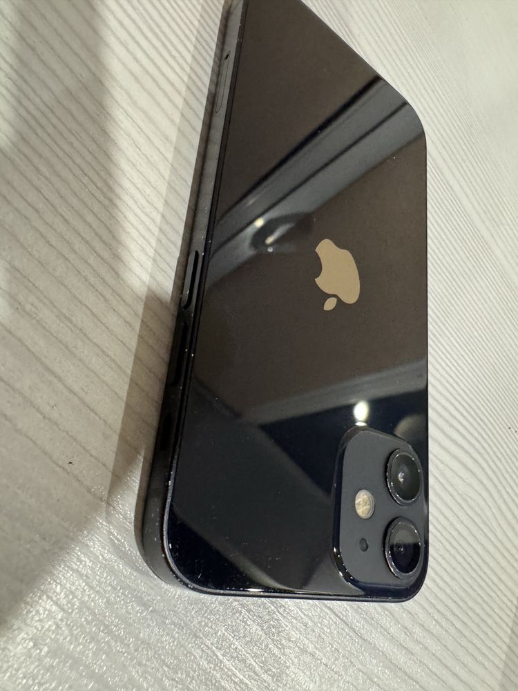iPhone 12 mini 64GB — акб 100% в хорошем состоянии, всё работает