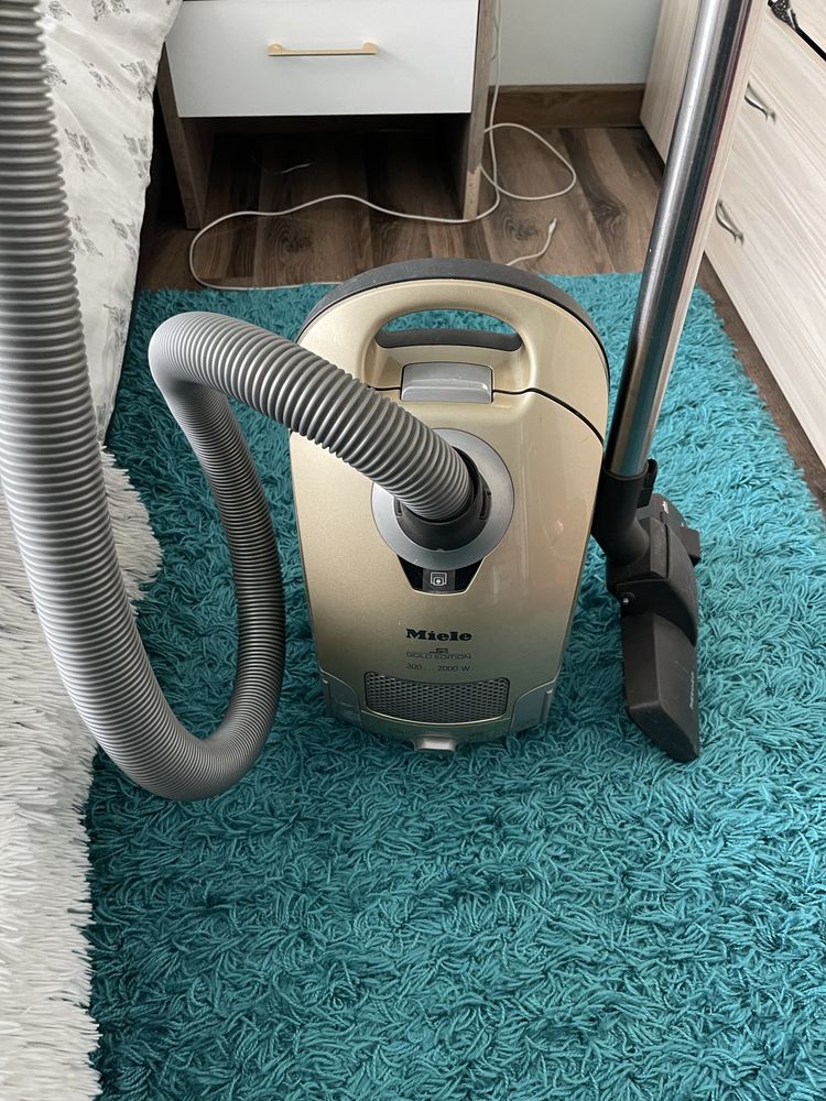 Прахосмукачка Miele gold serie