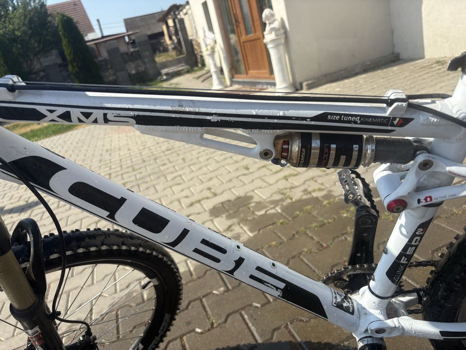 Bicicleta Cube full suspensi ,frane hidraulice