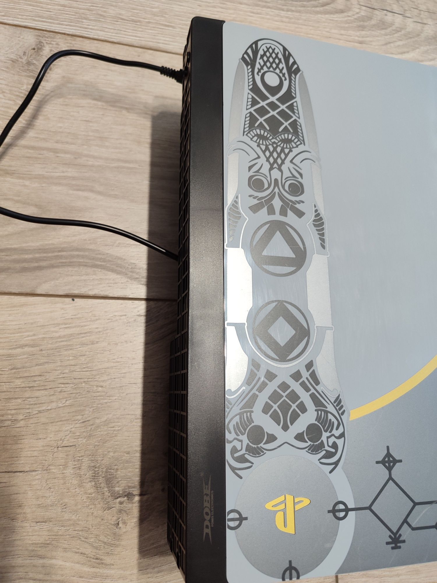 God of War PS4 Pro Limited Edition 1TB
