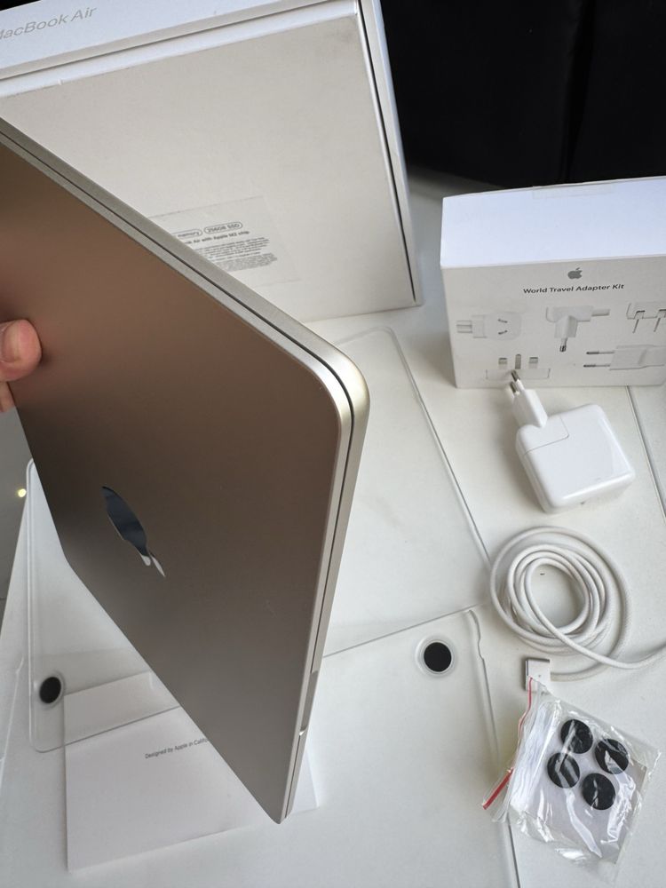 Macbook air M2 перфектен