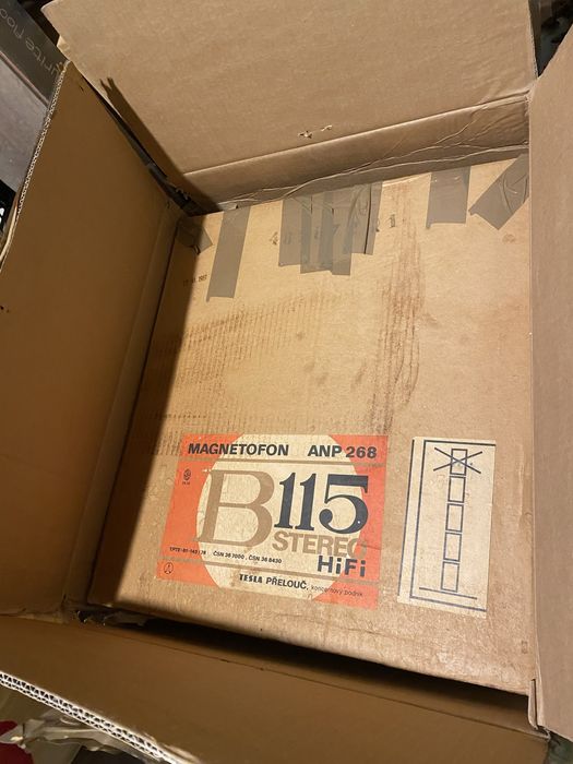 Magnetofon Tesla B115 in stare foarte buna cu ambalaj original