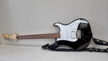 Chitara Yamaha Pacific + monitor [Amanet Club Caro]