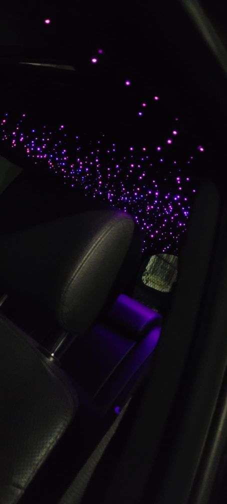 Plafon instelat, lumini ambientale auto