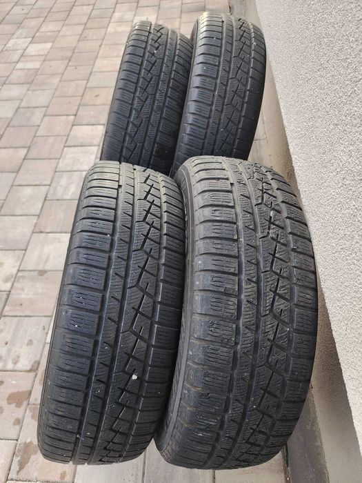 SET 4 Anvelope Iarna 225/60 R18 100H YOKOHAMA W.Drive