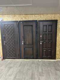 Входные железные двери со склада