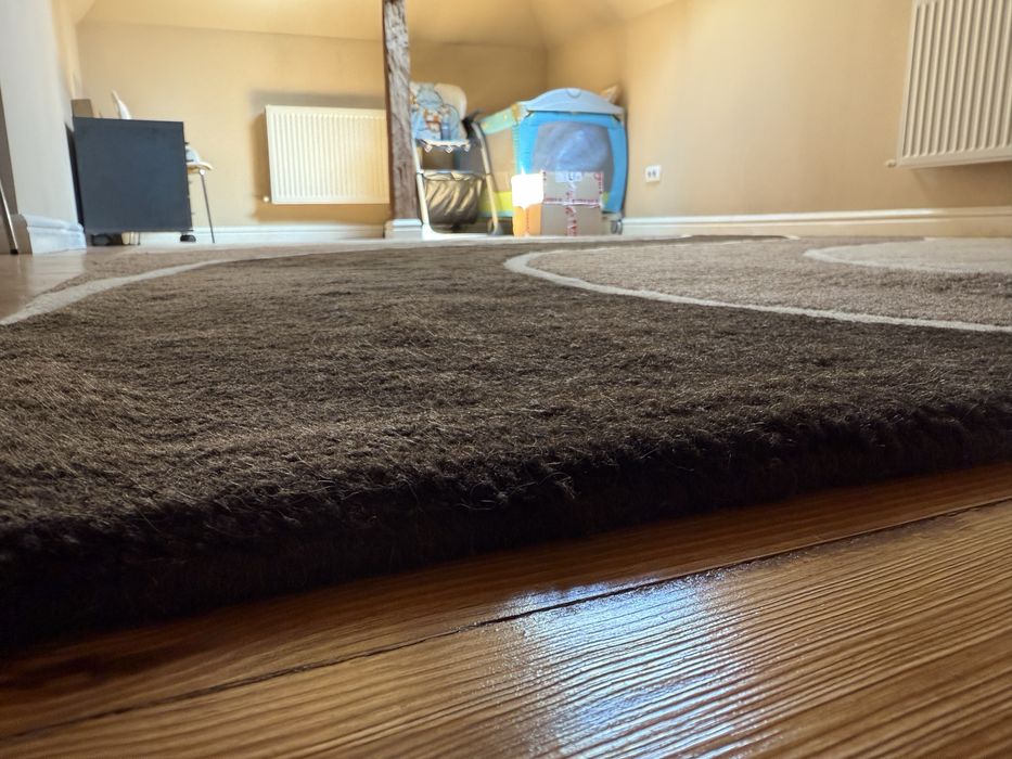 Covor mare linii abstracte