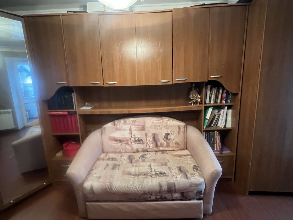 Стенка в спальную комнату