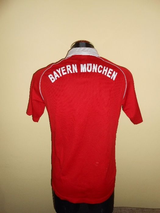 tricouri bayern munchen sezon 2005-2006 marimea  L