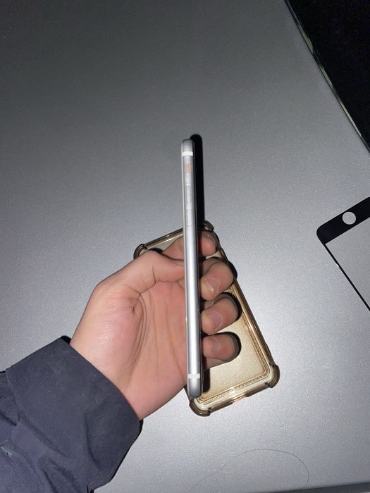 iphone se2020 айфон се2020