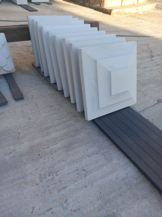 Producem coame și capace