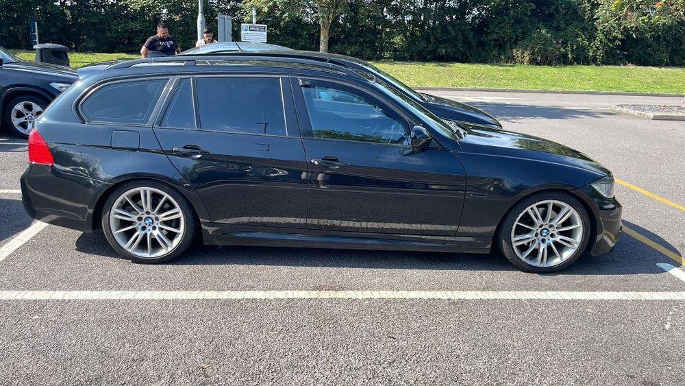 Bara aripa far stop capota bmw e90 e91 facelift nfl