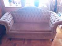 Mobilier vechi cu canapele