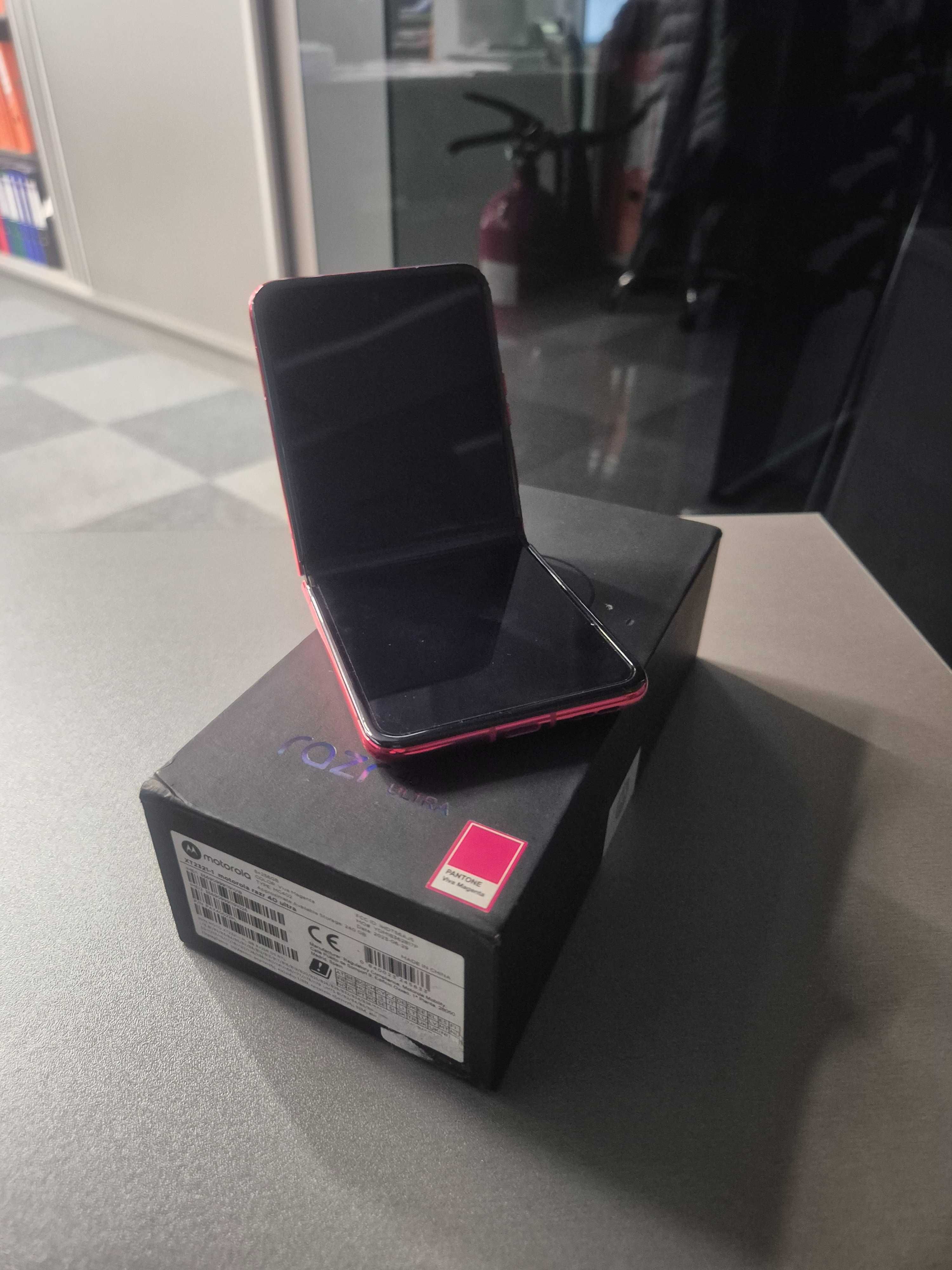 Motorola 40 Razr Ultra