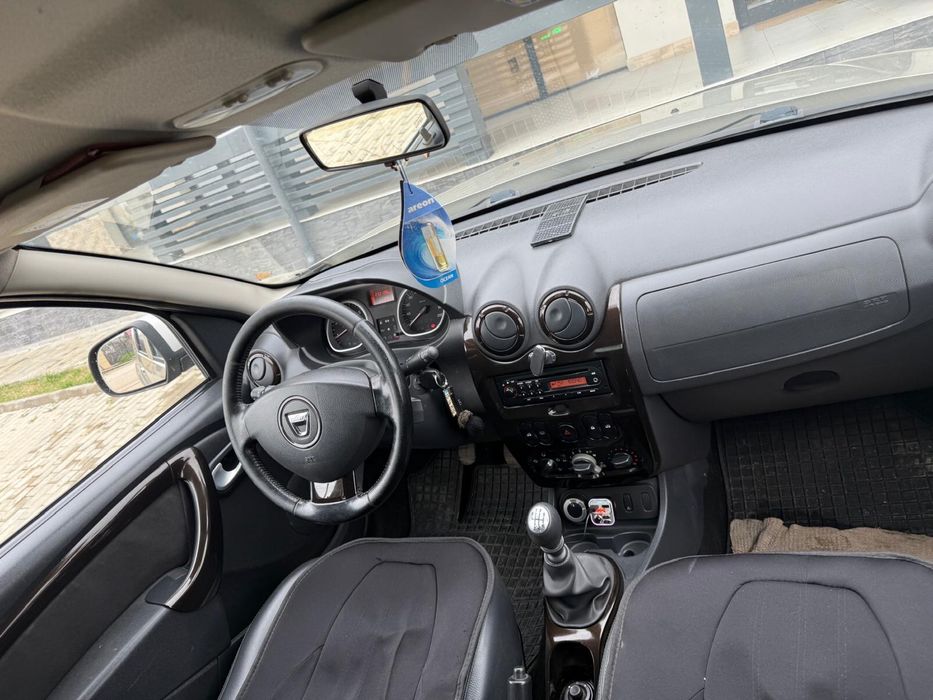 Vand Dacia Duster 2010