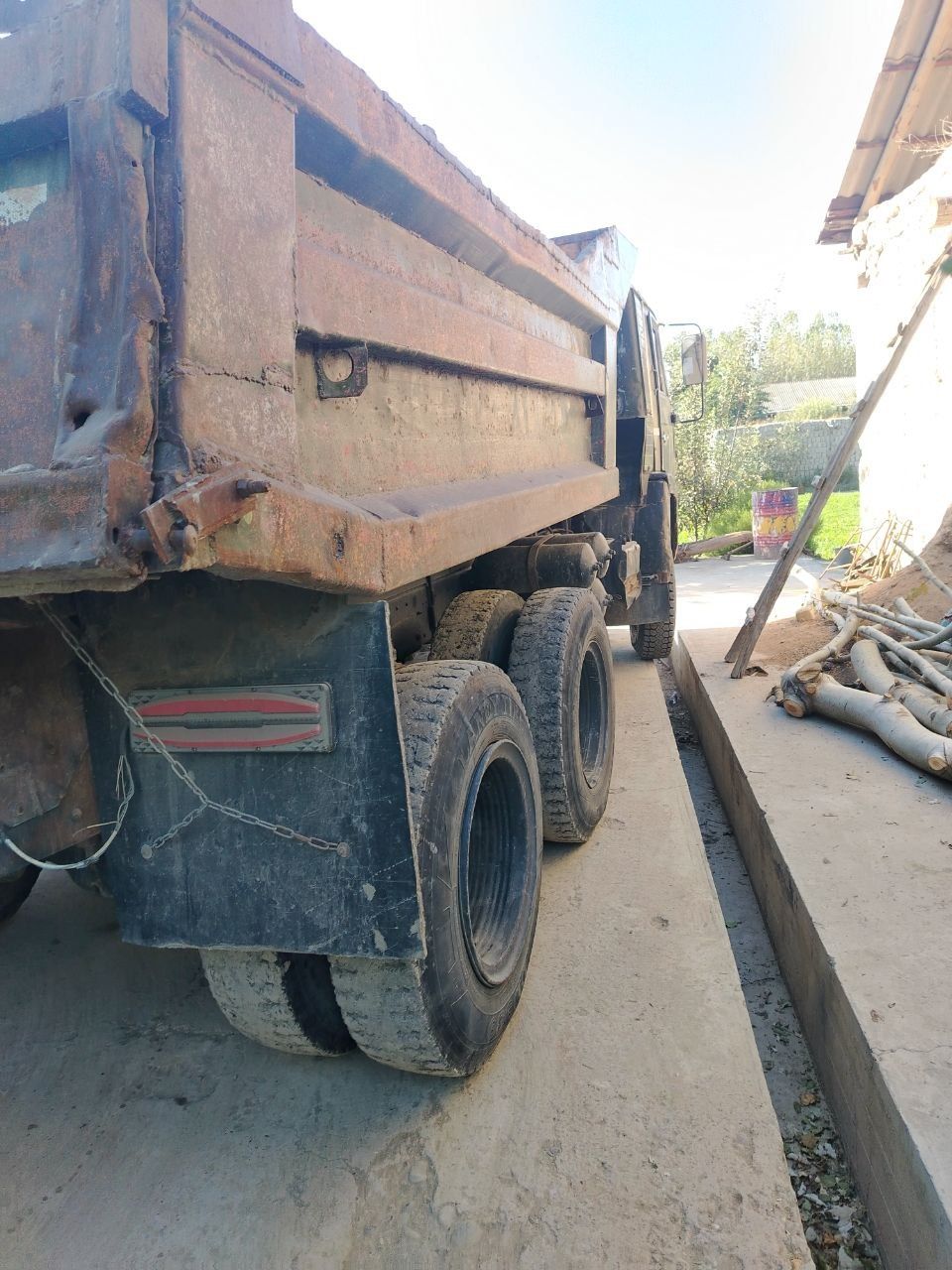 Kamaz      Lotka