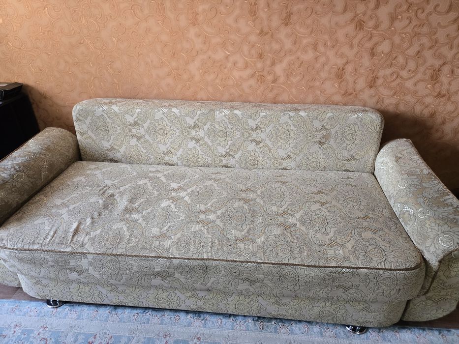Продам диван б/у