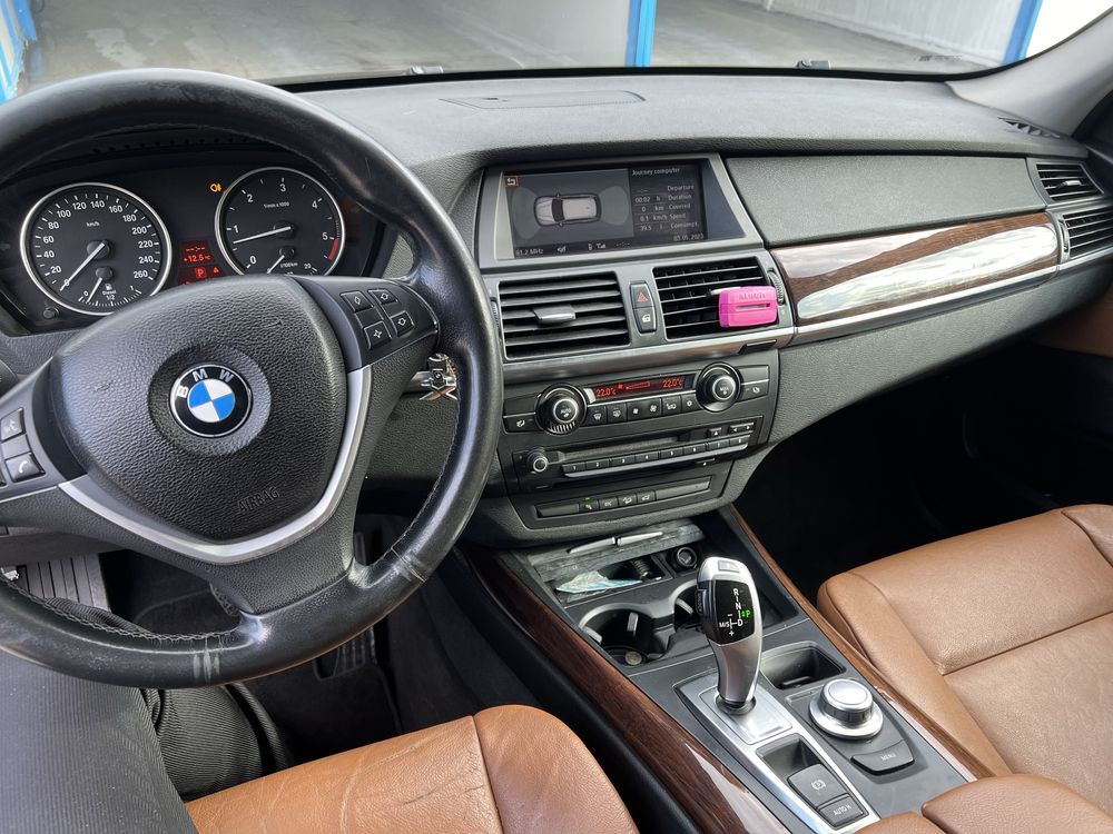 BMW серия x5  собствен лизинг кожен салон нови гуми