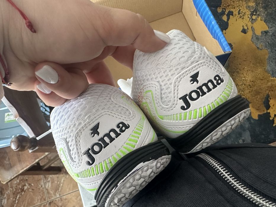 Adidasi fotbal barbati