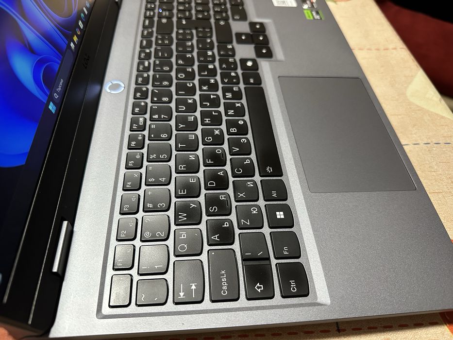 Гейминг лаптоп Lenovo 15ARP9 с гаранция ‼️