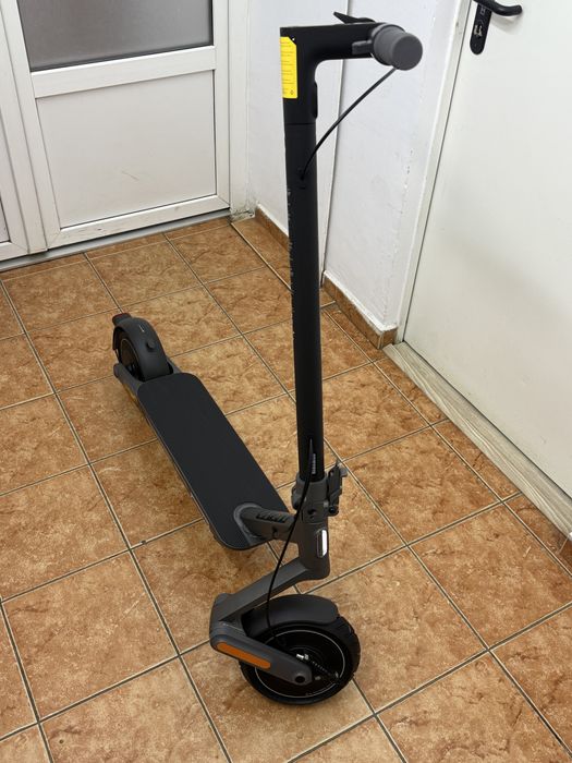 Trotineta electrica Xiaomi Electric Scooter 4 Ultra, ca Noua