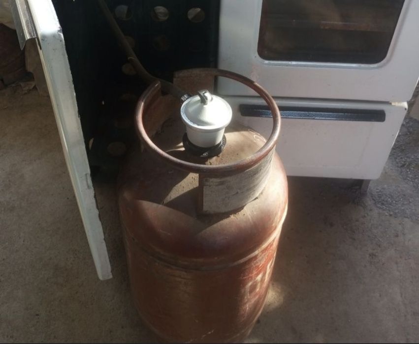 Срочно продам газ балон газовые