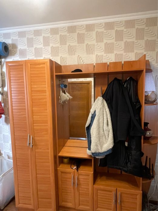 Шкаф в прихожую.