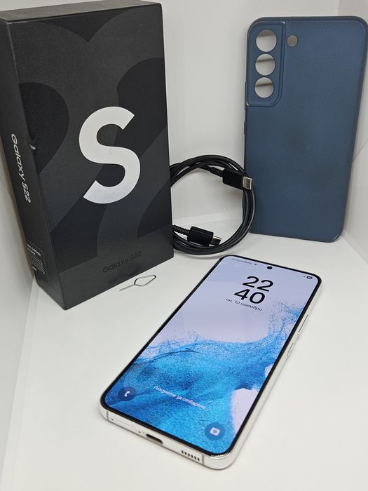 Samsung Galaxy S22 128Gb/8Ram White