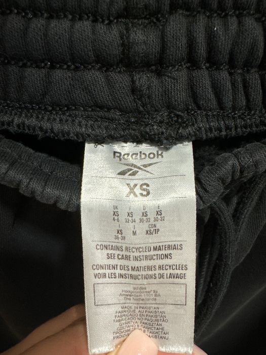 Дамски зимен екип Reebok