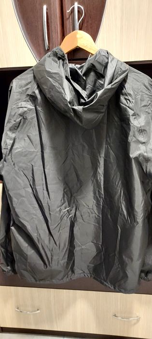 Pelerine pentru ploaie,noi