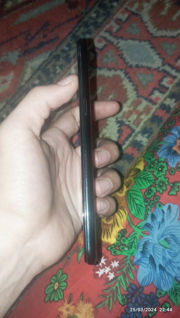 Samsung A10s holati yahwi