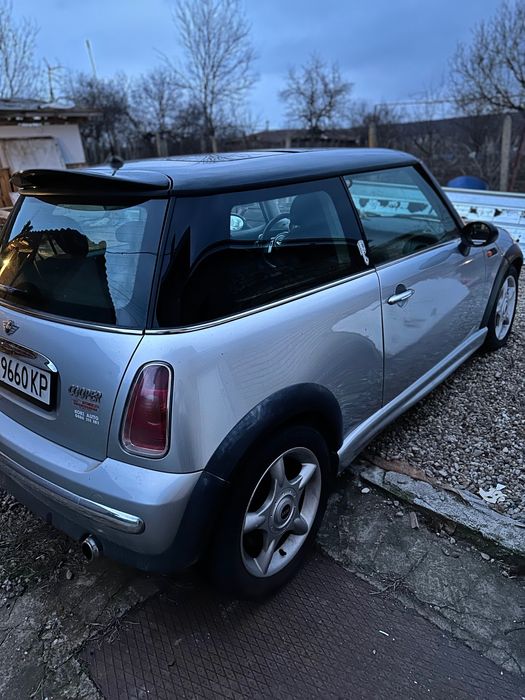 Кола Mini cooper