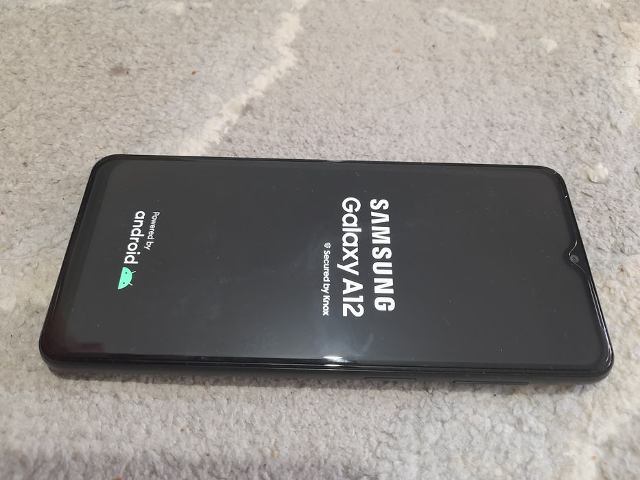 Продам телефон в отличном состоянии