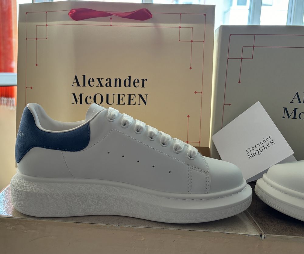 Adidasi Alexander McQueen Light Blue
