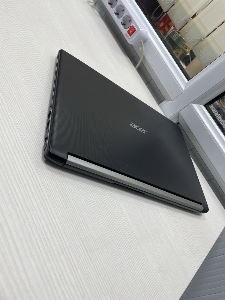 Ноутбук Acer core i3-7th ОЗУ 8gb SSD 128gb+1tb HDD Geforce 2gb