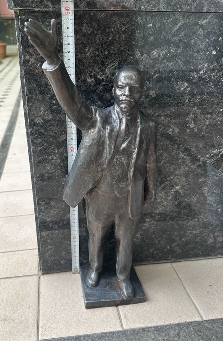 Старинные Прялки и Другие Предметы