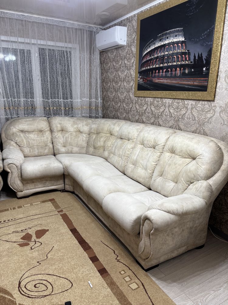 Продам диван в отличном состоянии