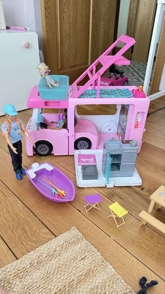 Кемперът на  Barbie