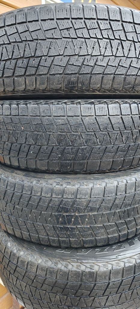 Продам шины bridgestone blizzak dm-v1 торг.