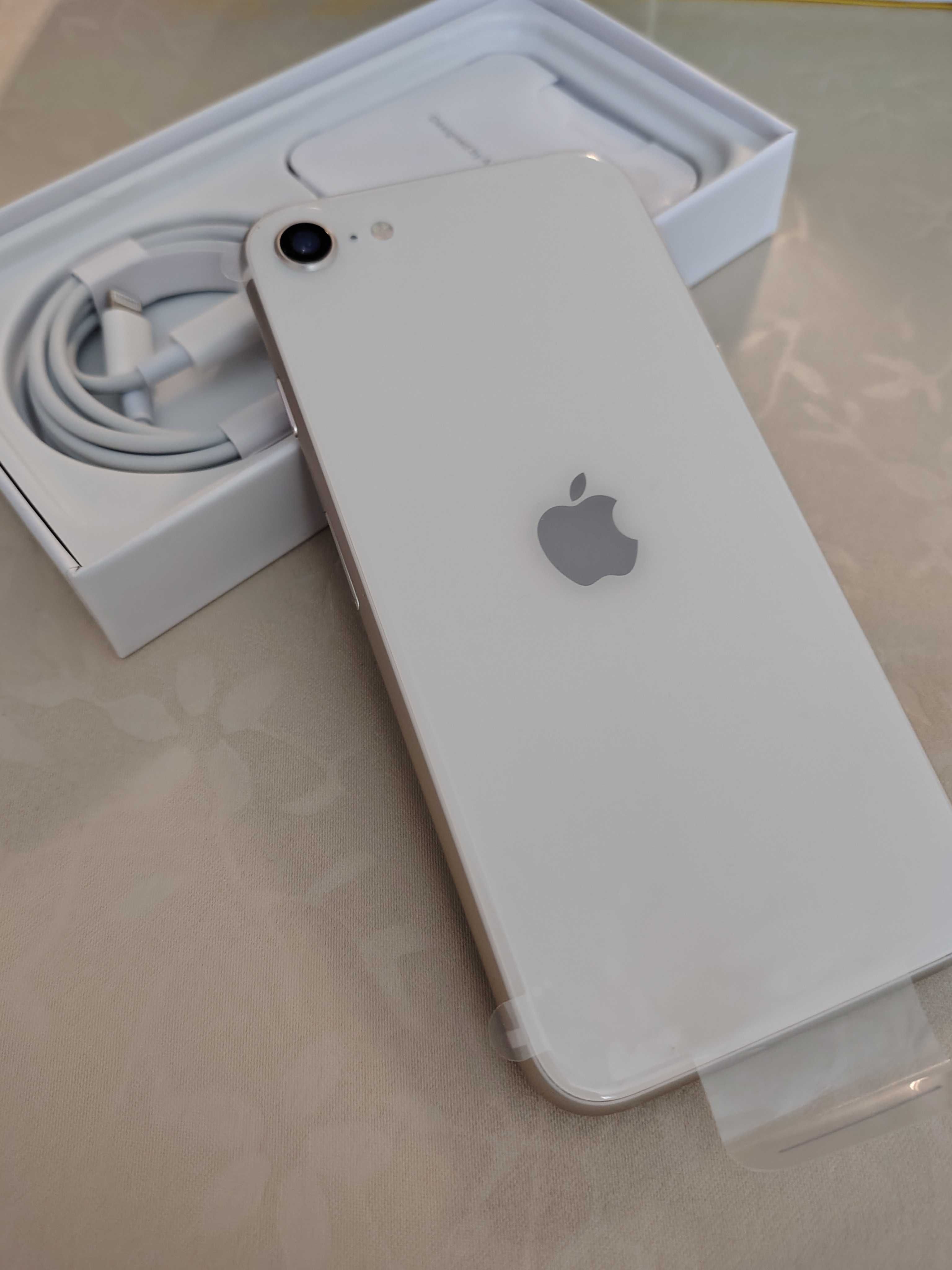 IPhone SE 3 / 2022, 128gb, бял/сребрист - нов , неизползван