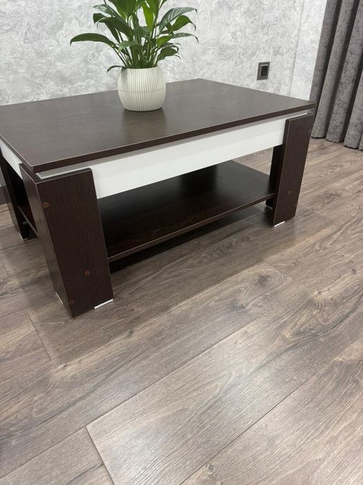 Журнальный стол  для  гостиной