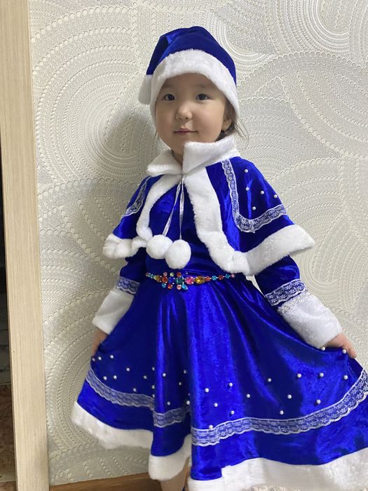 Продам костюм снегурочки