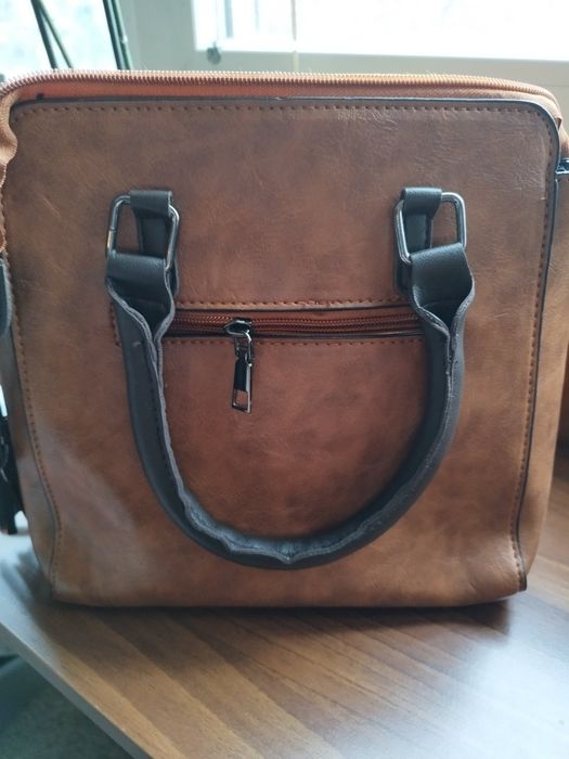 Дамски чанти последни бройки