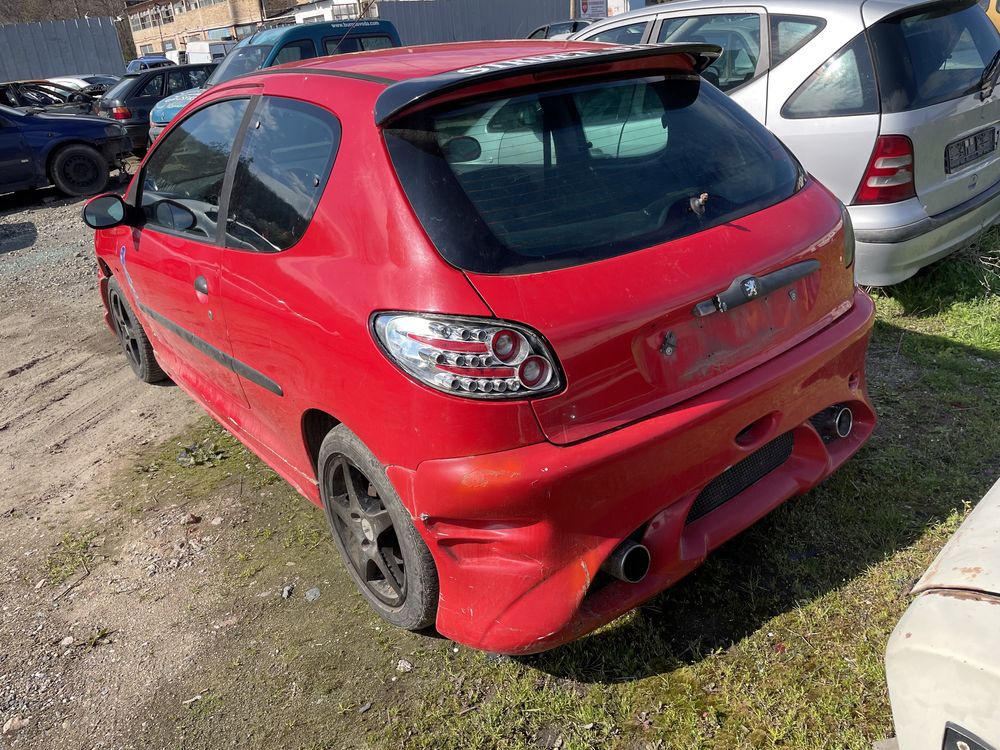 Peugeot 206 1.1 60кс На Части