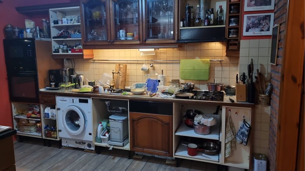Кухня от акация, с ел уредите