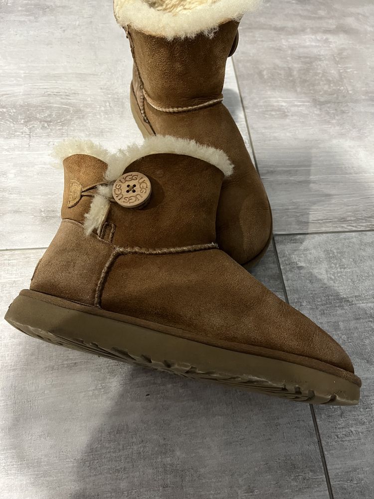 Ghete UGG, originale, mărimea 38