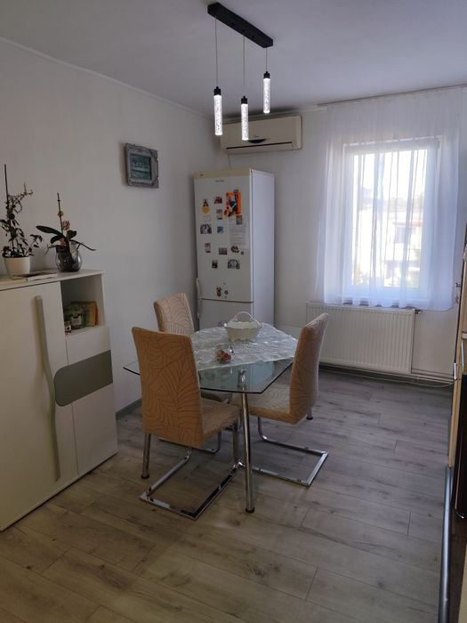 Închiriez apartament 3 camere Tudor
