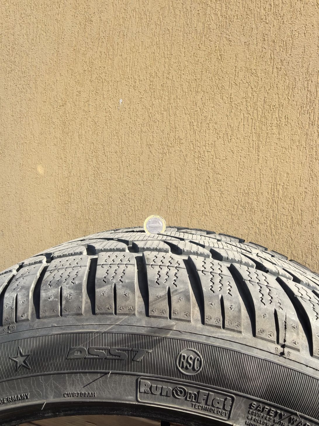 Зимни гуми Dunlop 245/45/19