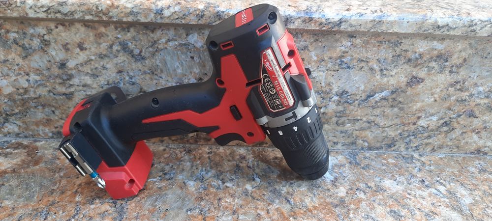 Безчетков акумолаторен  Винтоверт  милуоки mllwaukee