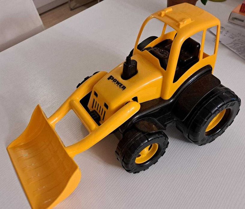 NOU - Camion vola excavator Imens, jumatate metru lungime cu cupa